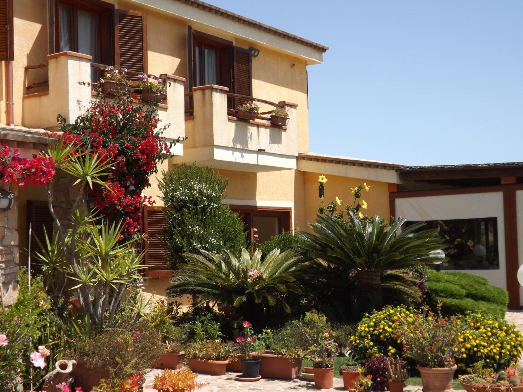 Le Anfore Hotel Villasimius Ngoại thất bức ảnh