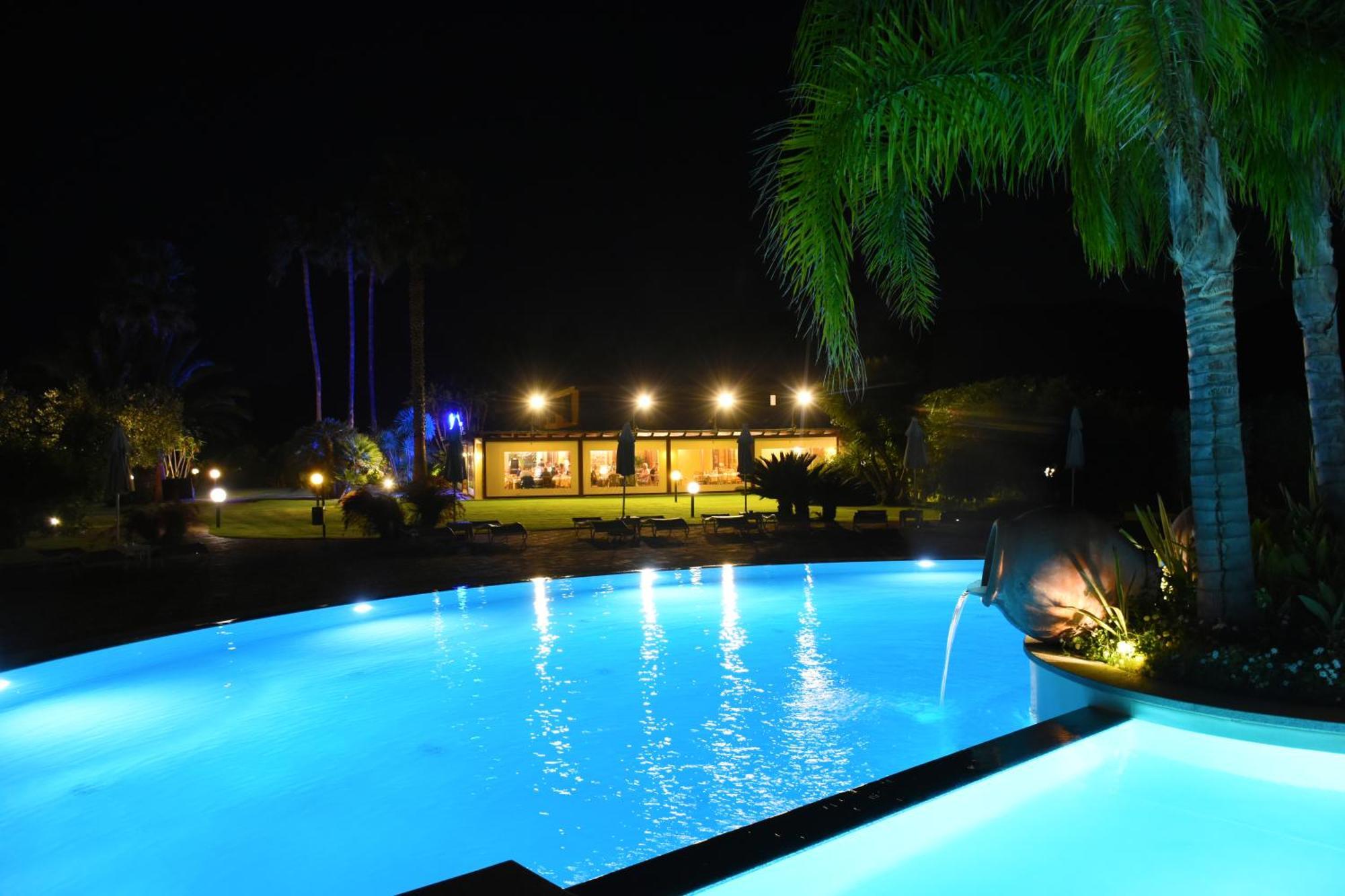 Le Anfore Hotel Villasimius Ngoại thất bức ảnh