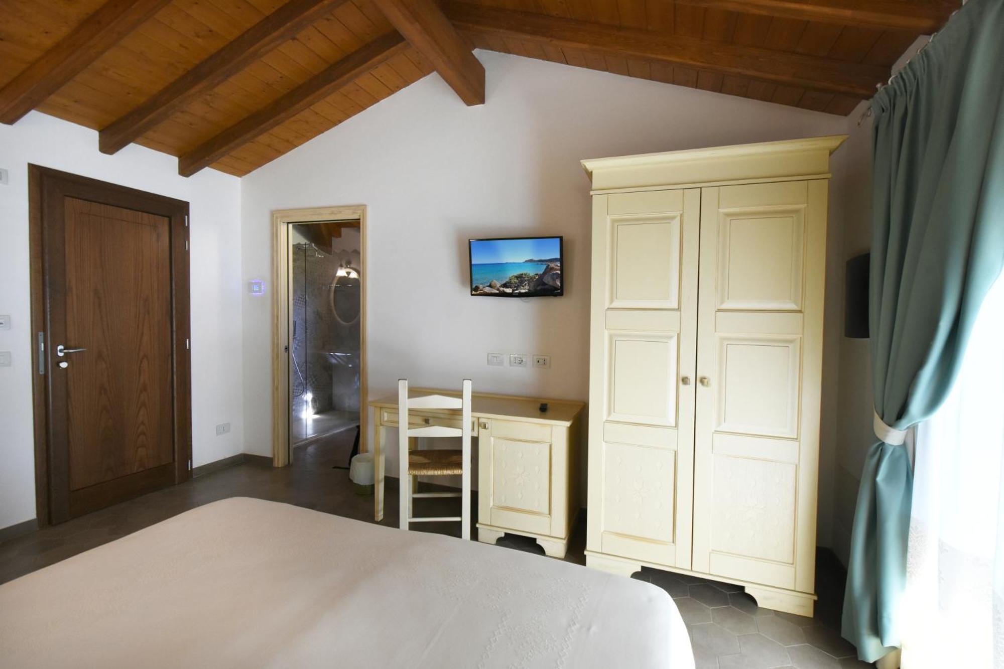 Le Anfore Hotel Villasimius Ngoại thất bức ảnh