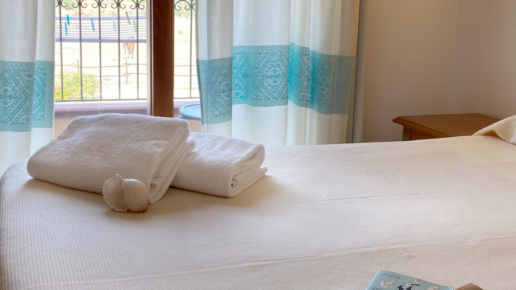 Le Anfore Hotel Villasimius Ngoại thất bức ảnh