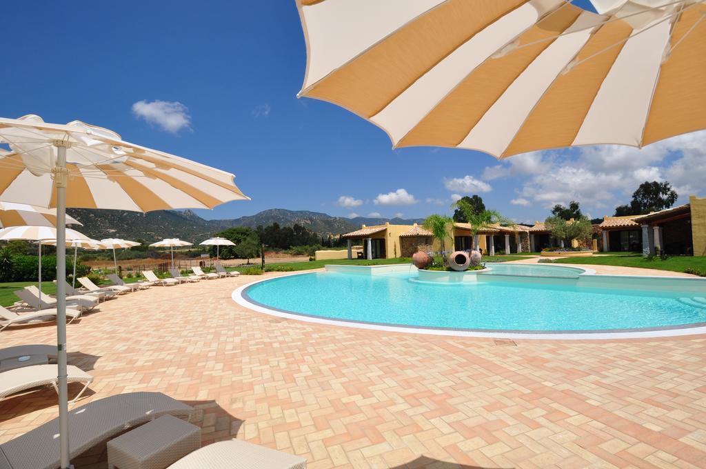 Le Anfore Hotel Villasimius Ngoại thất bức ảnh