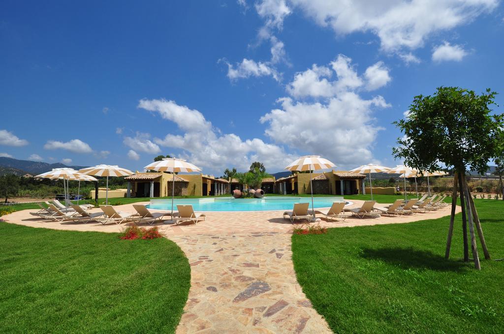 Le Anfore Hotel Villasimius Ngoại thất bức ảnh